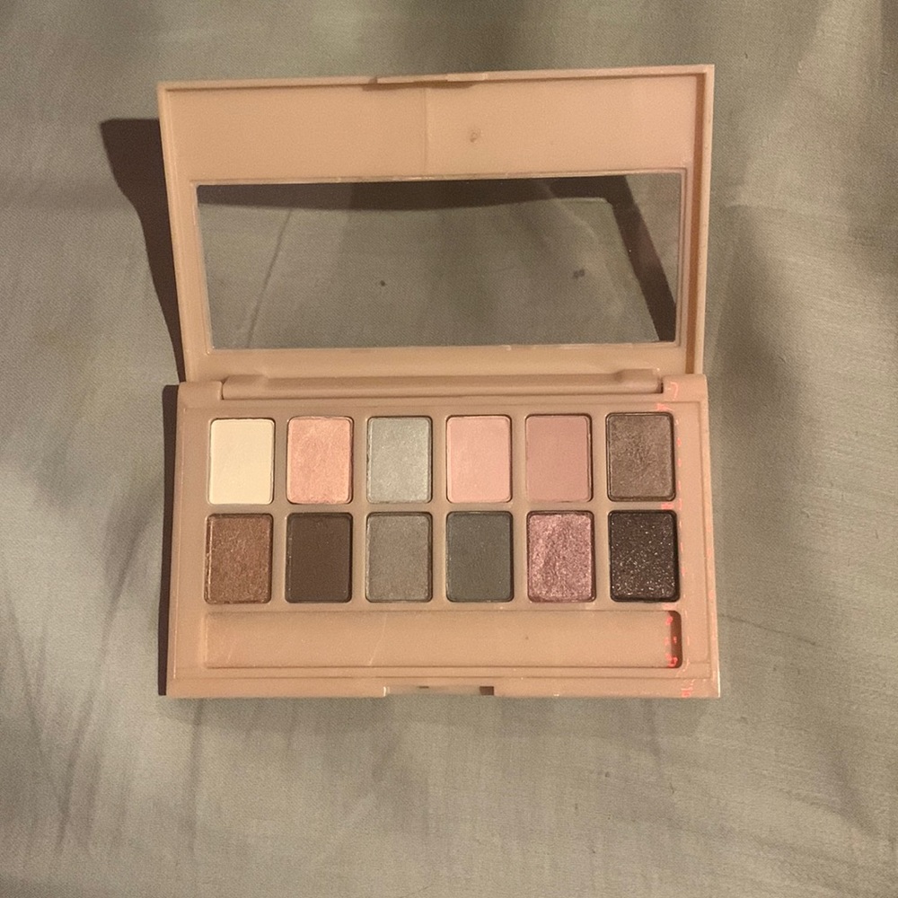 Eyeshadow